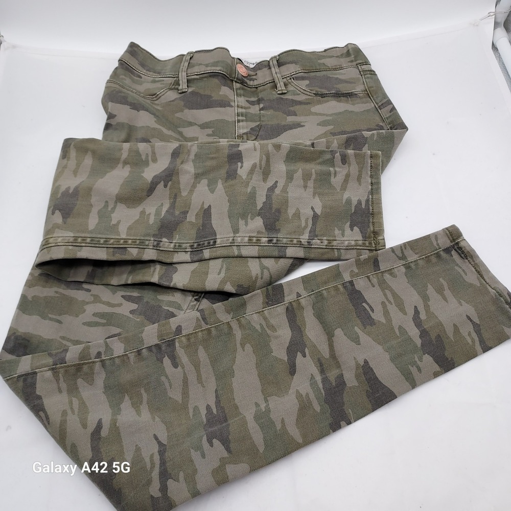 Abercrombie Kids Camo Pull On Jean Legging Green Camouflage Pants Size 11/12